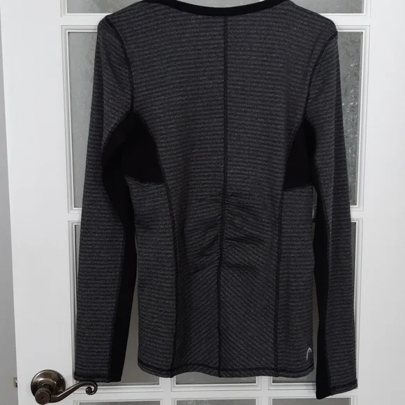 Head Sweater - Picture 2 of 8